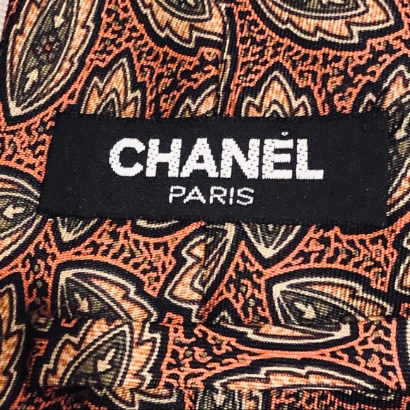 Chanel tie - Picture 3 of 6